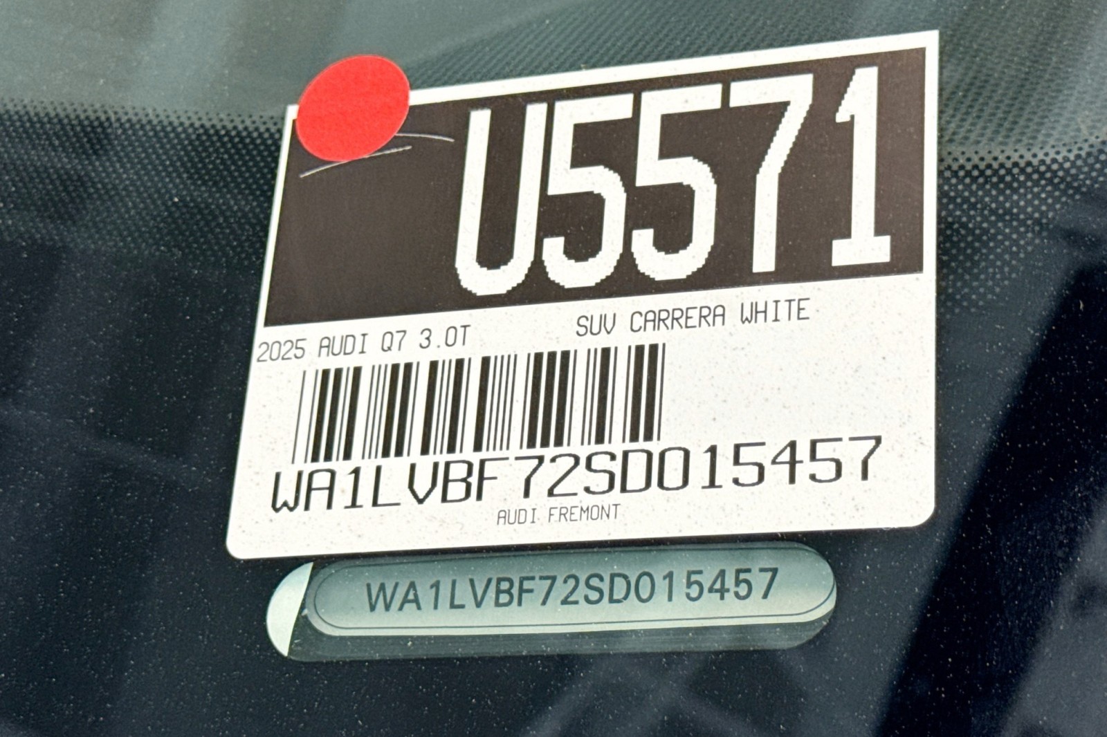 Used 2025 Carrara White Audi Premium Plus image 32