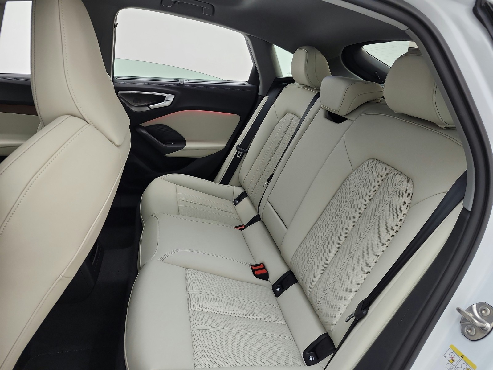 New 2026 Glacier White Metallic Audi Premium Plus 2.0 TFSI quattro image 11