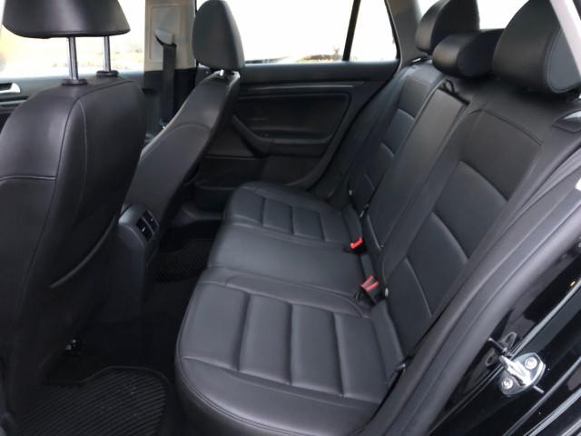 2014 Volkswagen Jetta SportWagen TDI w/Sunroof 18