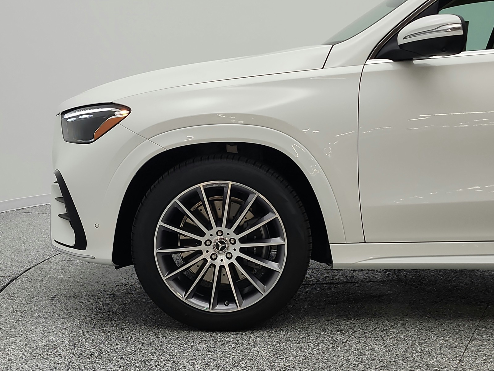 New 2026 Polar White Mercedes-Benz GLE 450 image 15