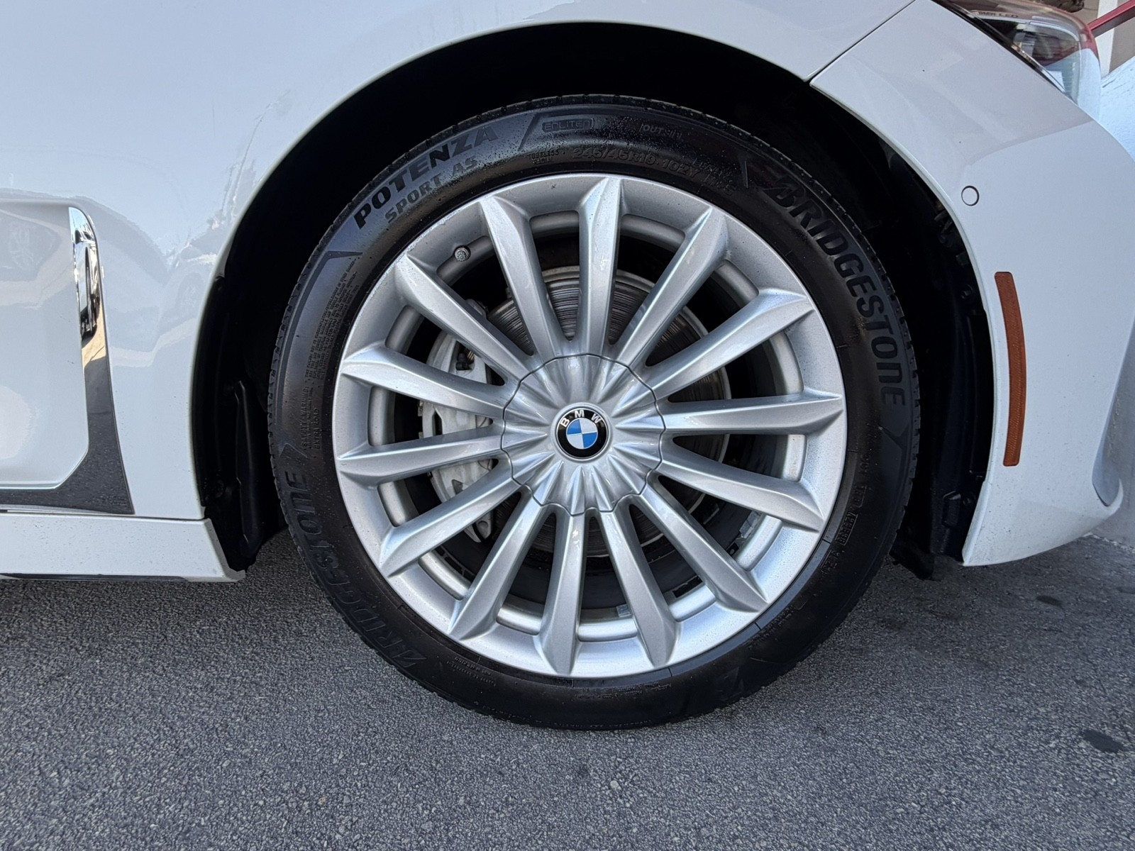 2020 BMW 740i - $21,677