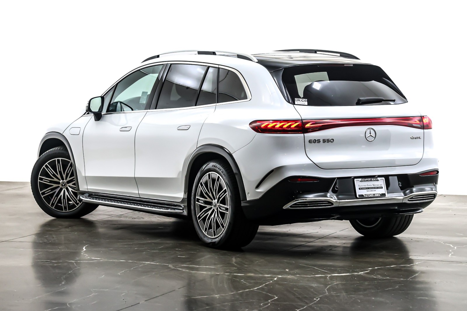 New 2026 MANUFAKTUR Moonlight White Metallic Mercedes-Benz EQS 550 image 11