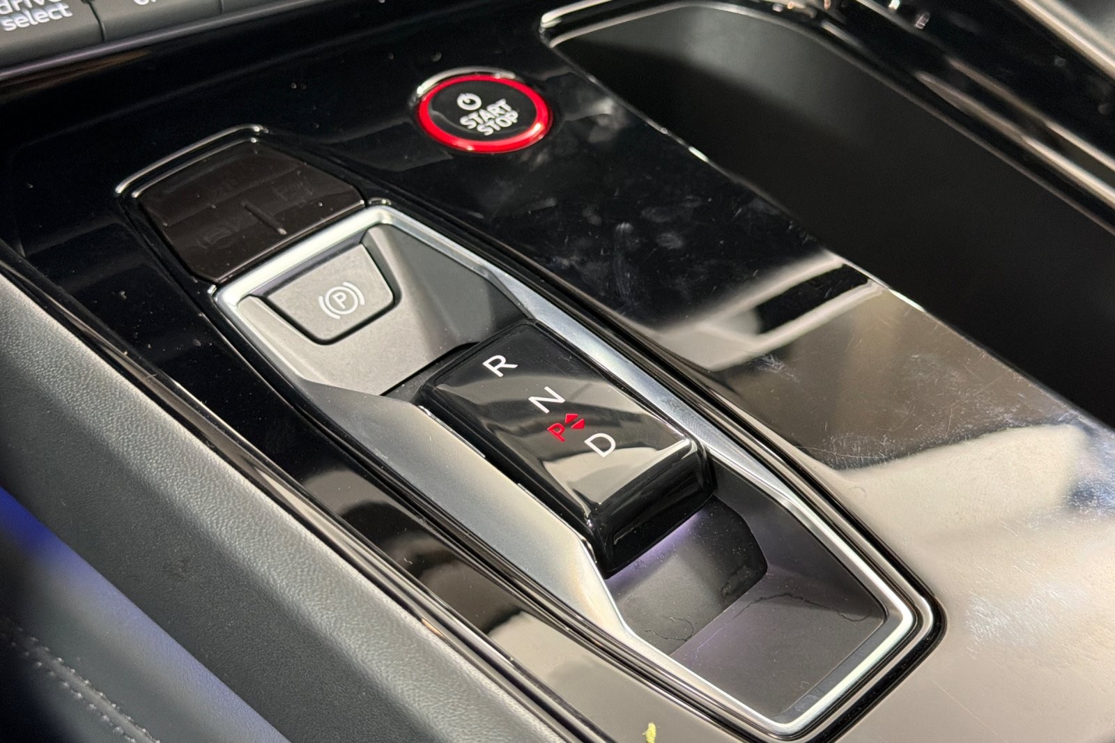 Used 2024 Suzuka Gray Metallic Audi Premium Plus quattro image 20