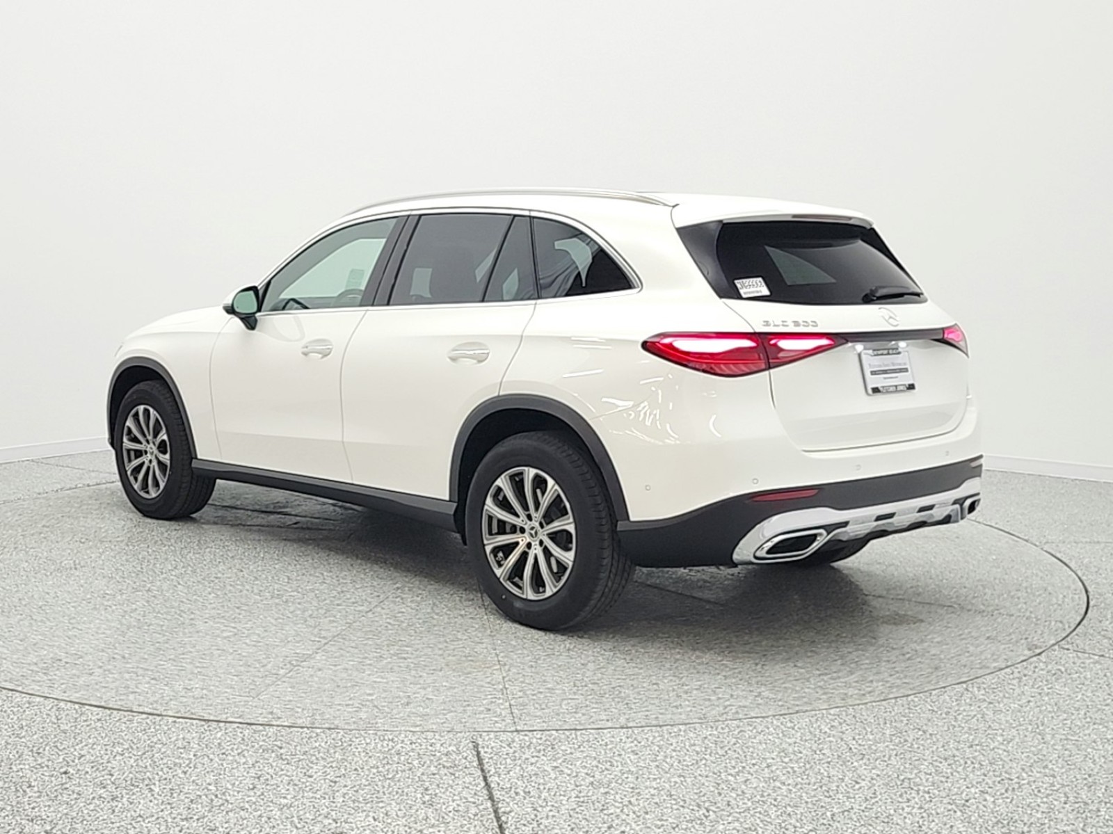 New 2026 Polar White Mercedes-Benz GLC 300 image 7