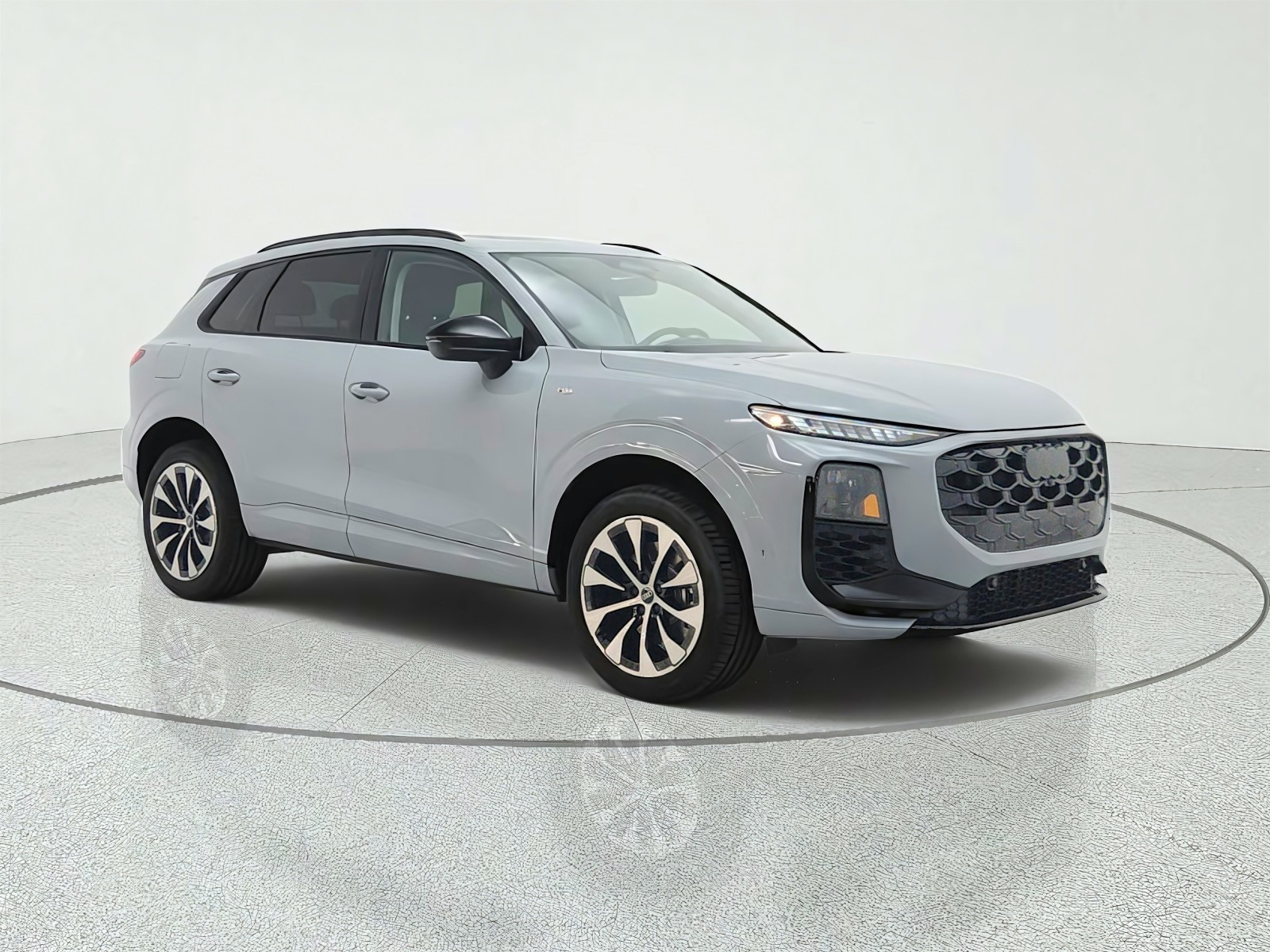 New 2026 Arrow Gray Pearl Effect Audi S line quattro image 3
