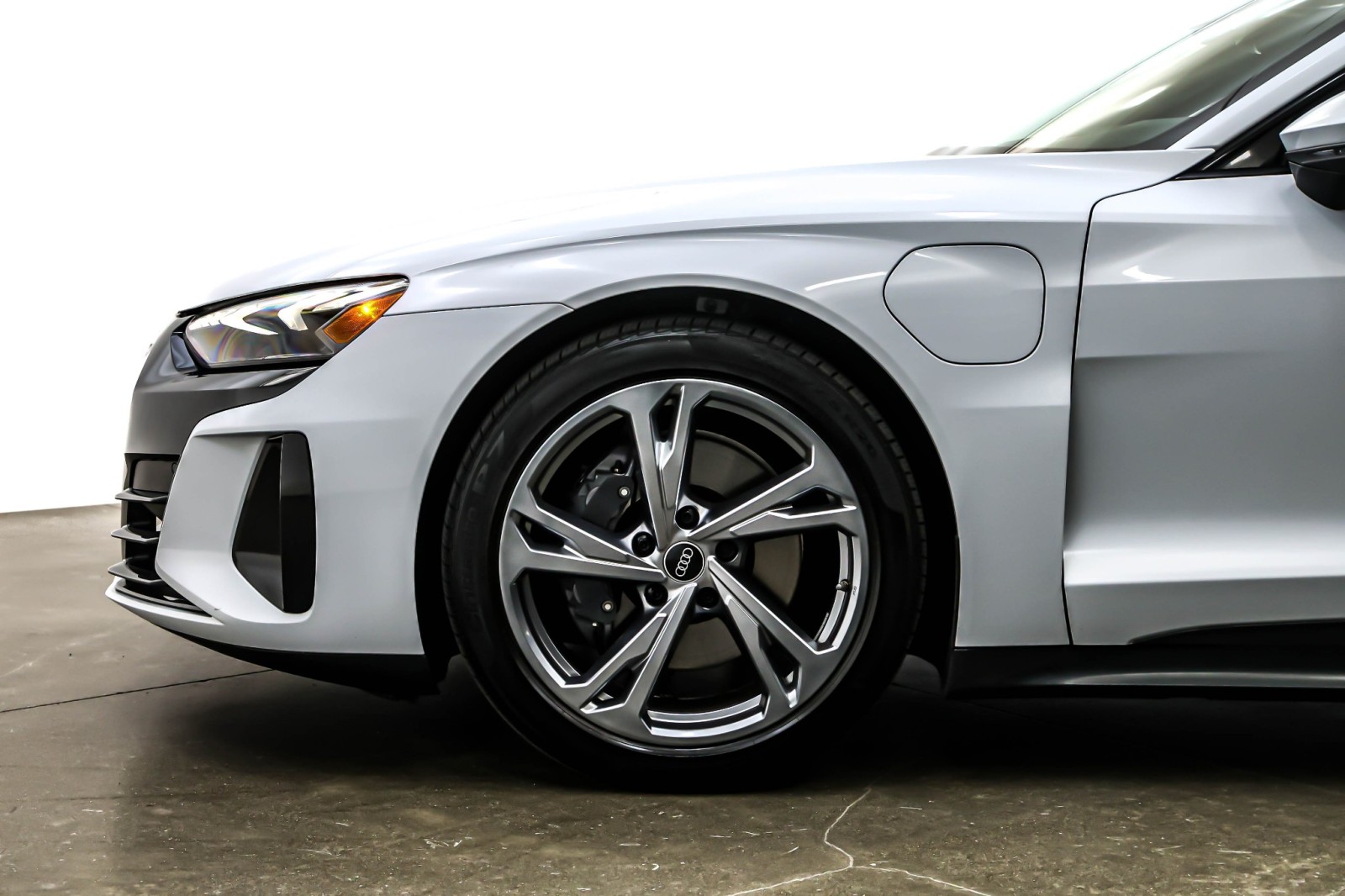 Used 2024 Suzuka Gray Metallic Audi Premium Plus quattro image 10