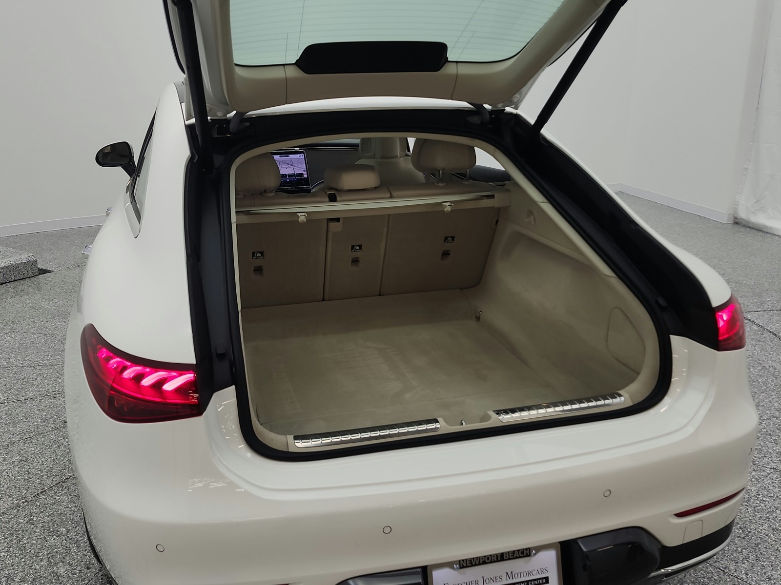 Certified Used 2022 Polar White Mercedes-Benz EQS 450+ Sedan image 33