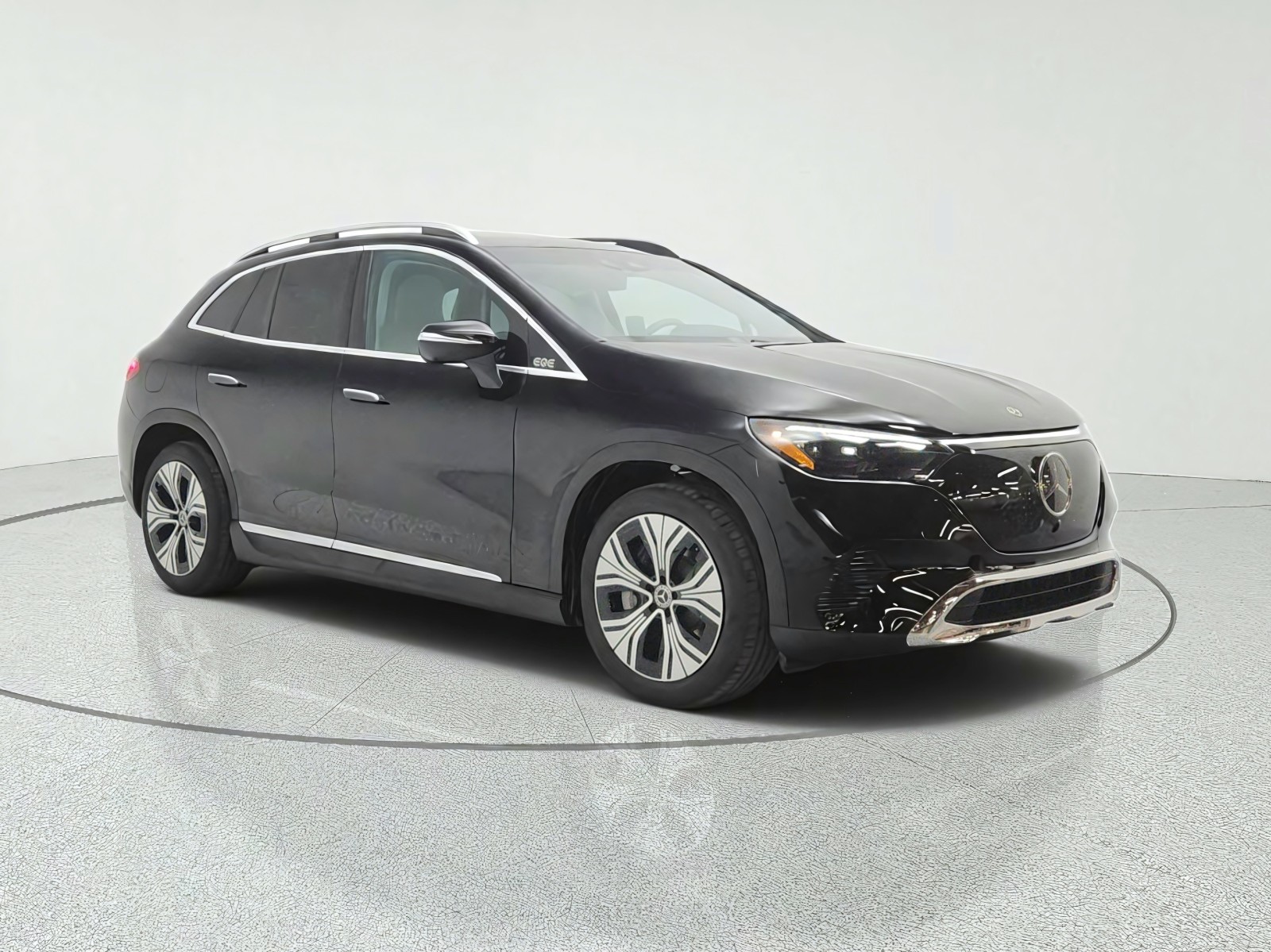 New 2027 Black Mercedes-Benz EQE 320+ SUV image 3