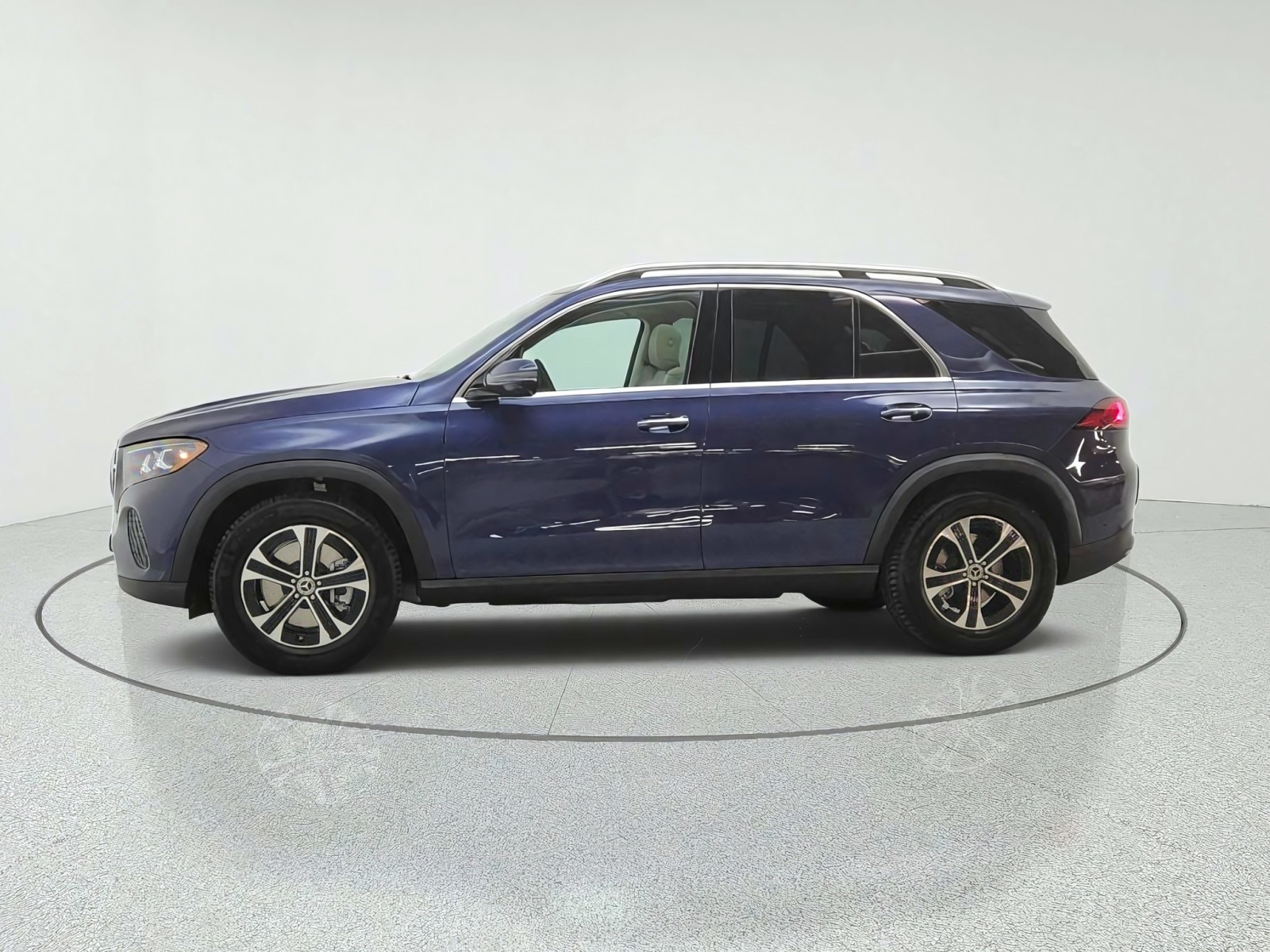 New 2027 Twilight Blue Metallic Mercedes-Benz GLE 350 4MATIC® SUV image 8