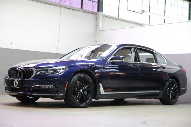 2017 BMW 7 Series 750i xDrive in Plainview, 
