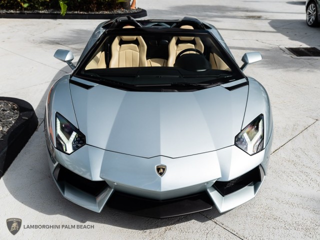 Lamborghini Aventador