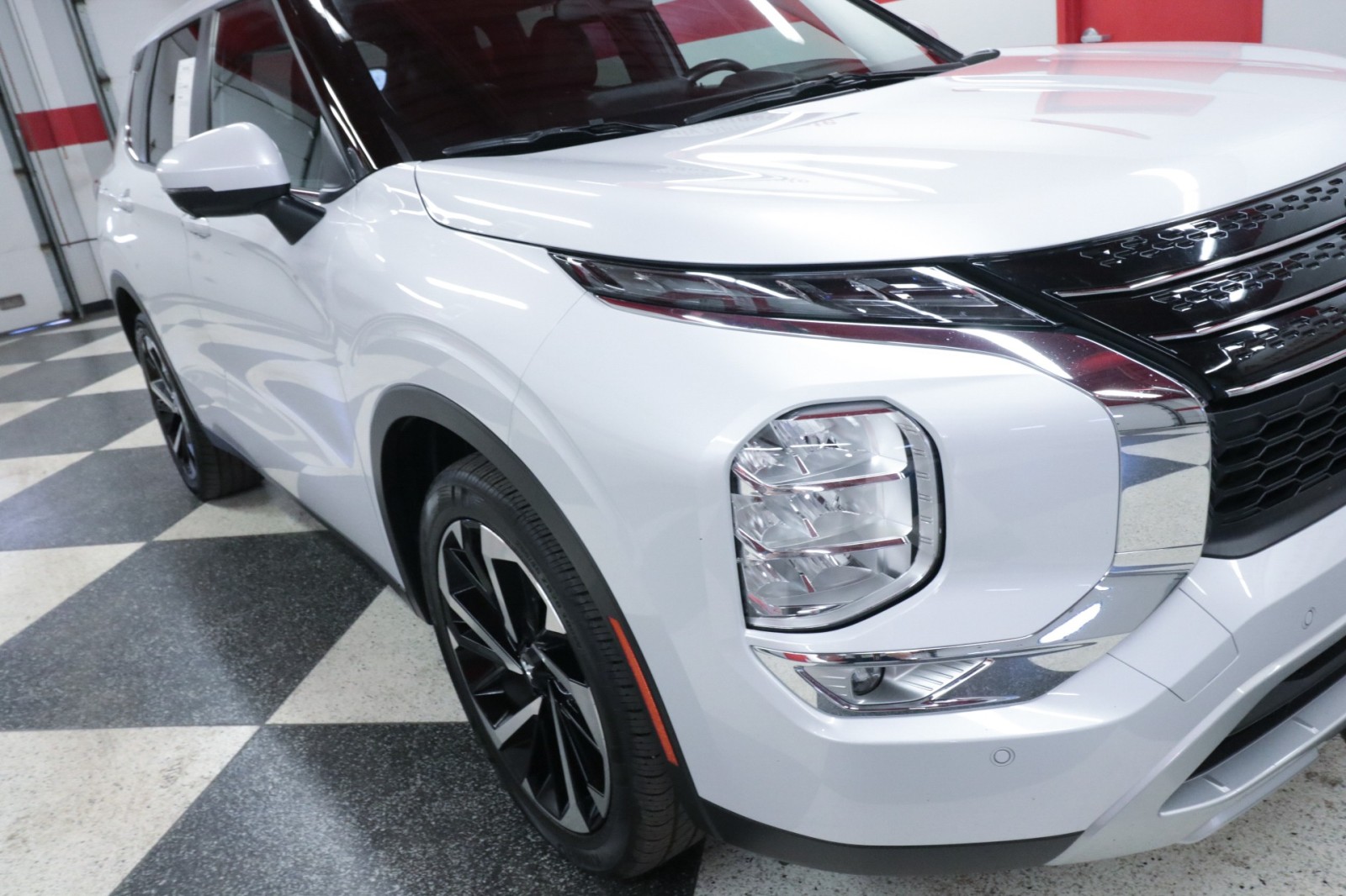 Used Car 2024 Mitsubishi Outlander  Se For Sale Under $25,000 In Austin, Texas