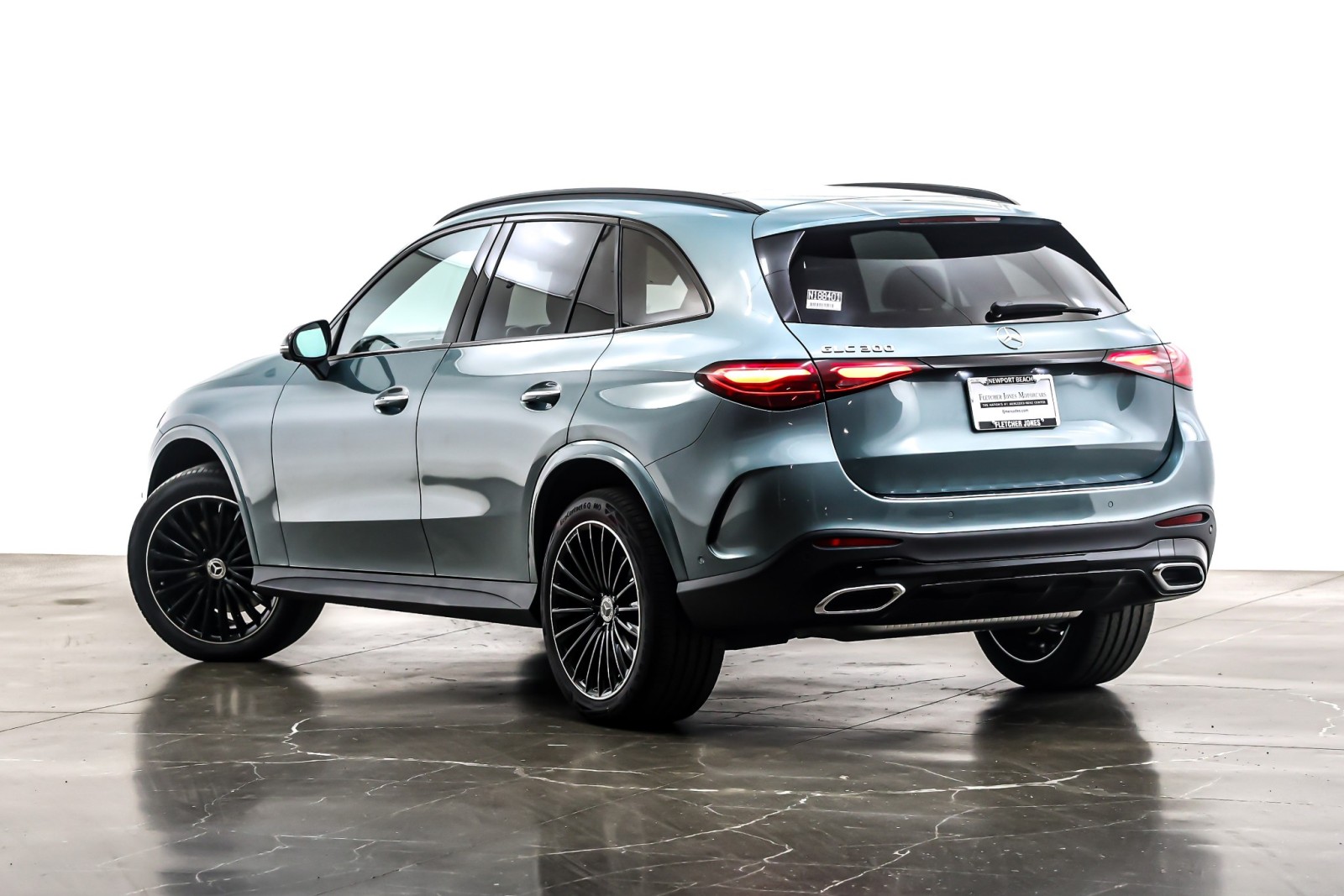 New 2026 Verde Silver Metallic Mercedes-Benz GLC 300 image 12