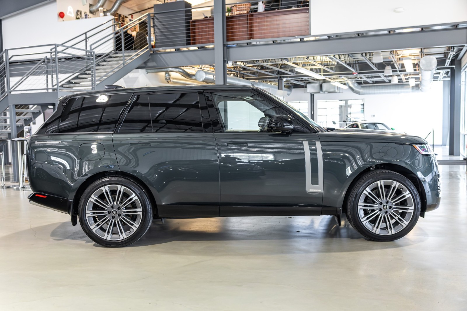 Used Car 2025 Land Rover Range Rover  Autobiography For Sale Under $150,000 In Boerne, Texas