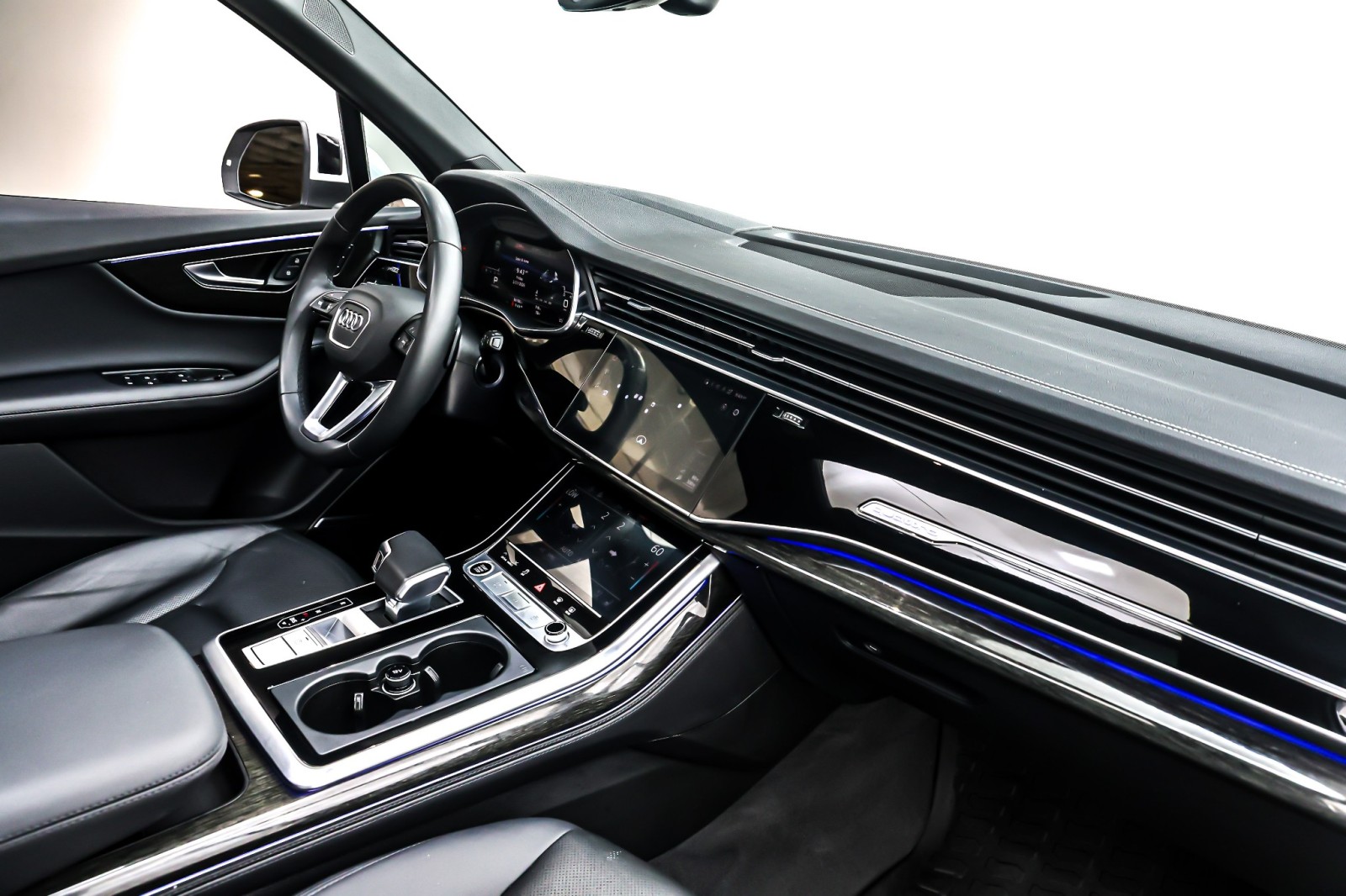 Used 2023 Glacier White Metallic Audi Prestige 55 TFSI quattro image 17