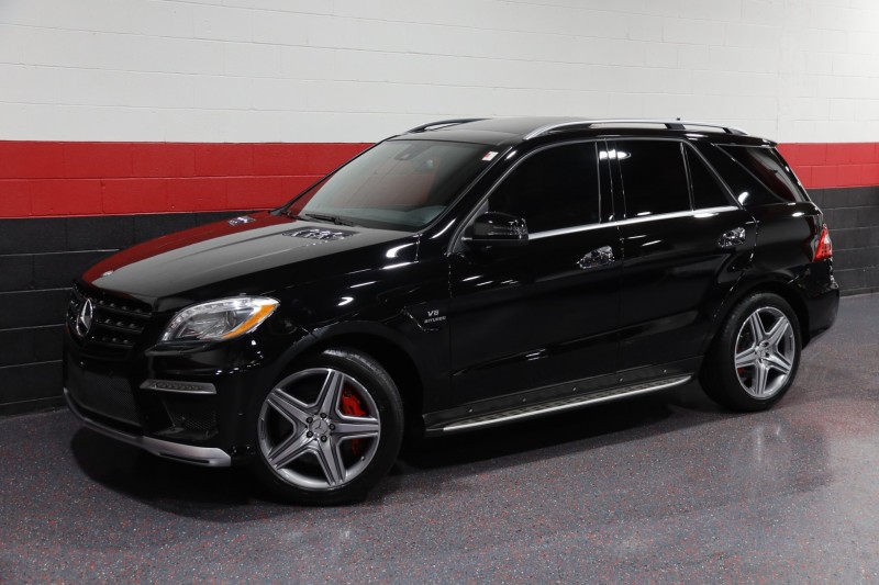 2014 Mercedes-Benz ML63 AMG Designo w/Performance Package 4-Matic 4dr Suv in , 