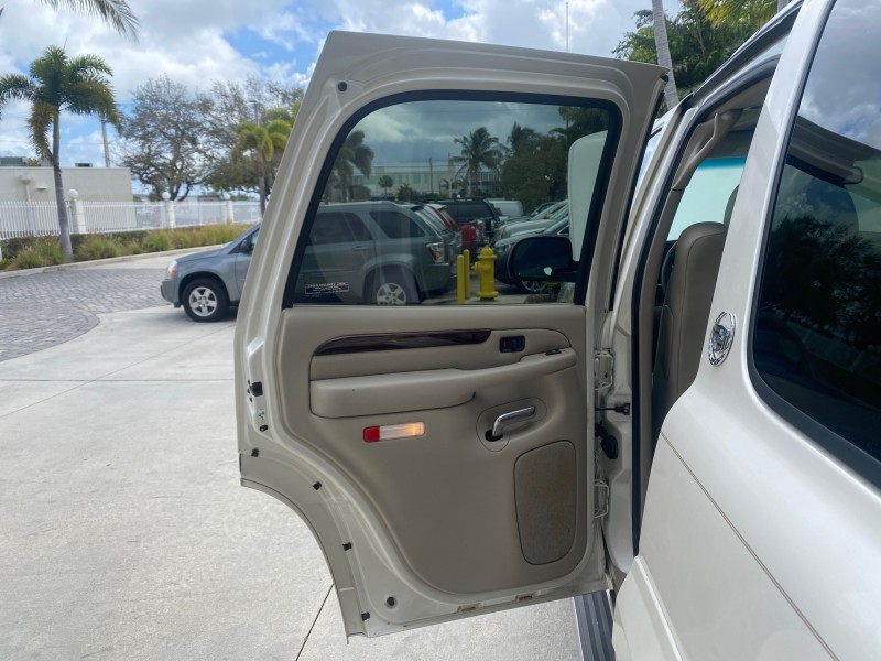 2002 Cadillac Escalade LOW  MILES 67,881 1 OWNER in , 