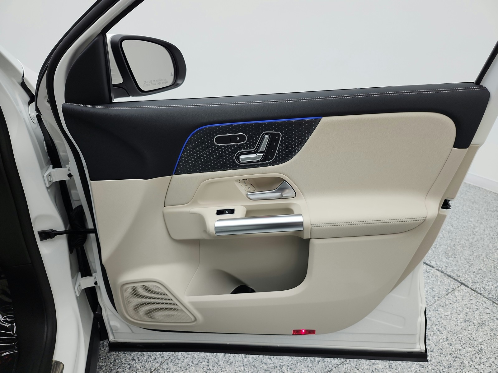 Certified Used 2026 Polar White Mercedes-Benz GLA 250 SUV image 21