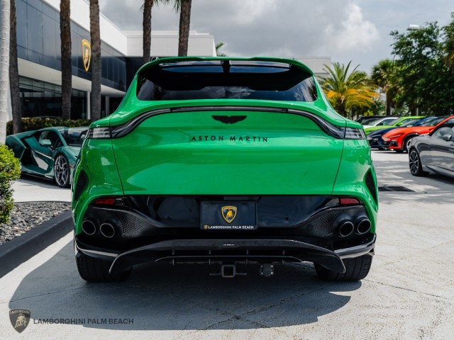 Aston Martin DBX