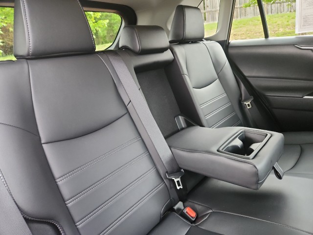ToyotaRAV441