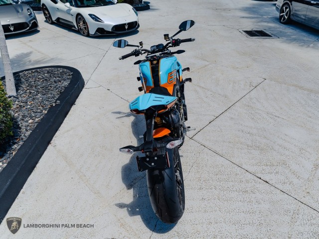 Ducati STREETFIGHTER
