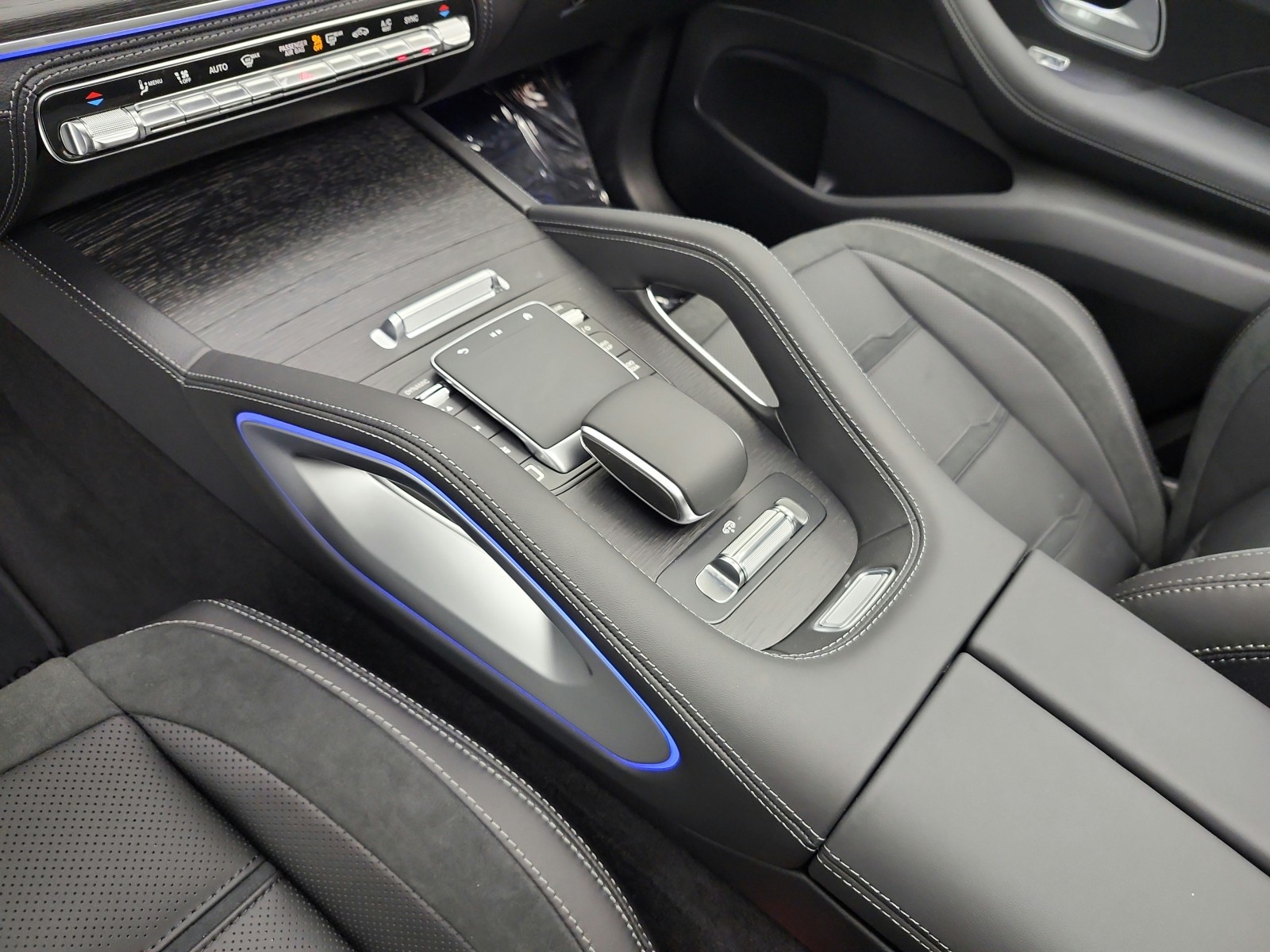 New 2026 Obsidian Black Metallic Mercedes-Benz AMG® GLE 53 4MATIC+ Coupe image 10