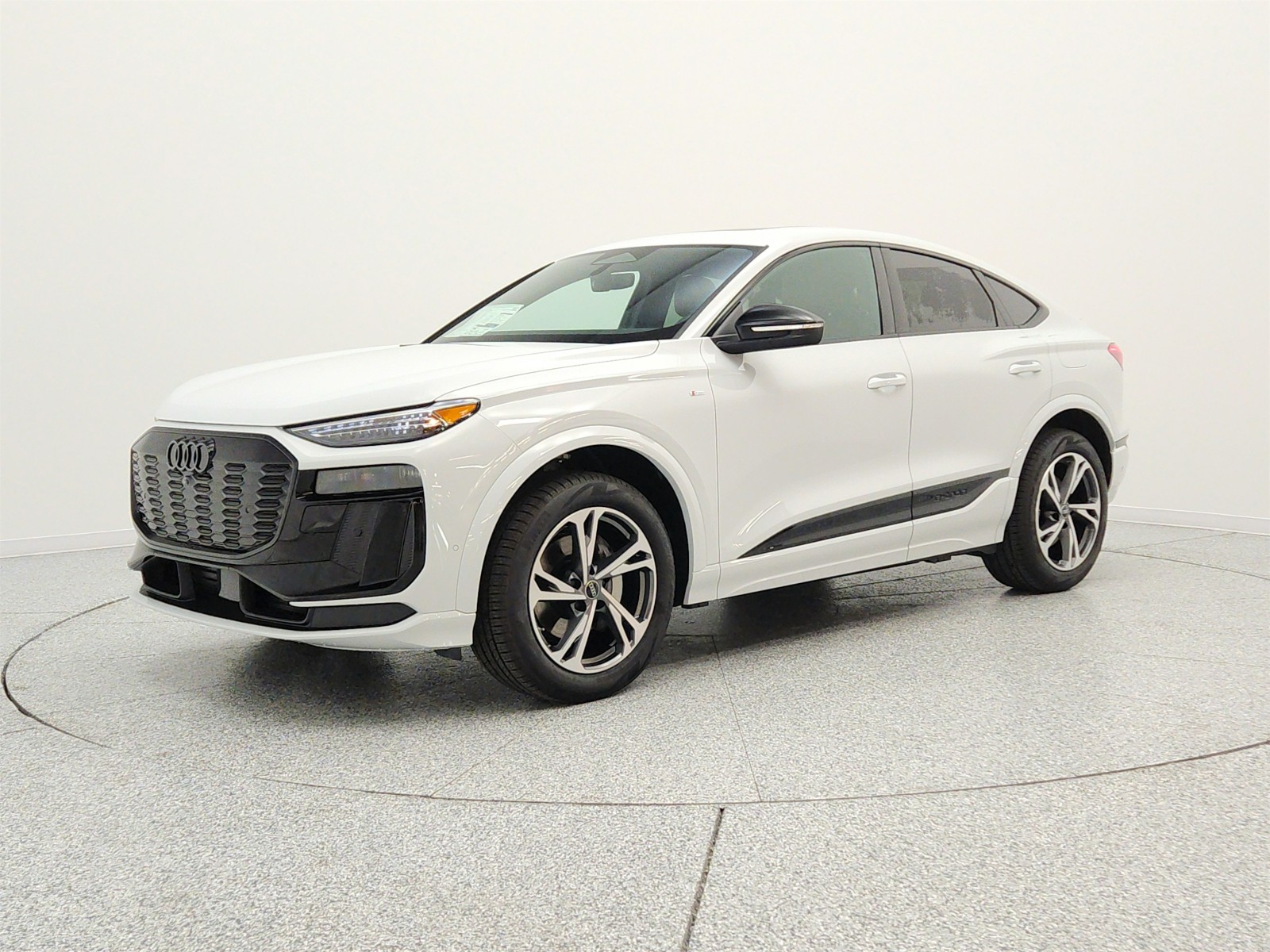 2027 Audi Q6 e-tron Sportback 2027 Audi Q6 e-tron Sportback Premium Plus quattro SUV