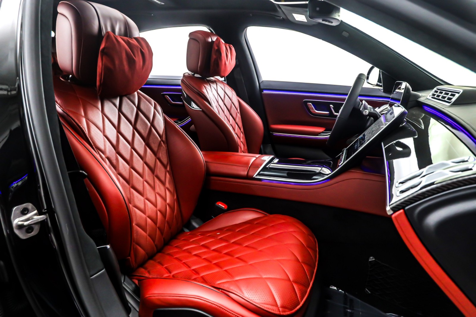 New 2026 Black Mercedes-Benz S 580 image 7