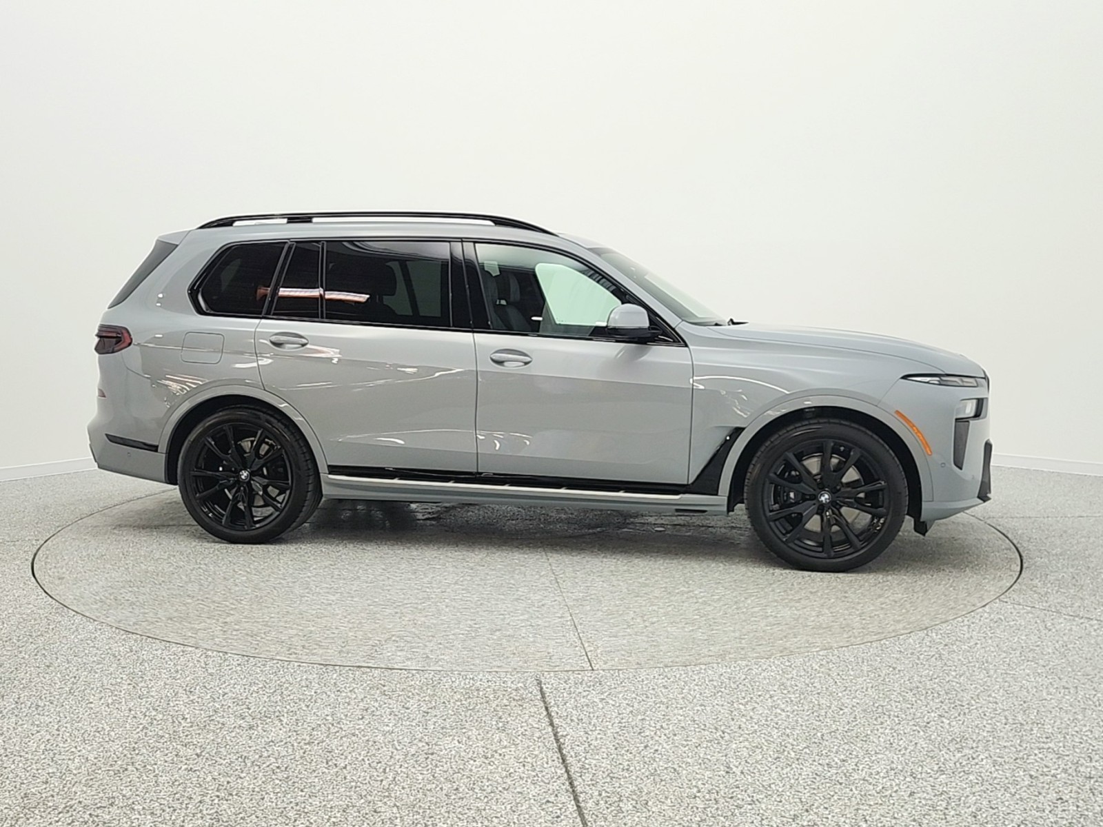Used 2026 Brooklyn Grey Metallic BMW xDrive40i Sports Activity Vehicle image 4