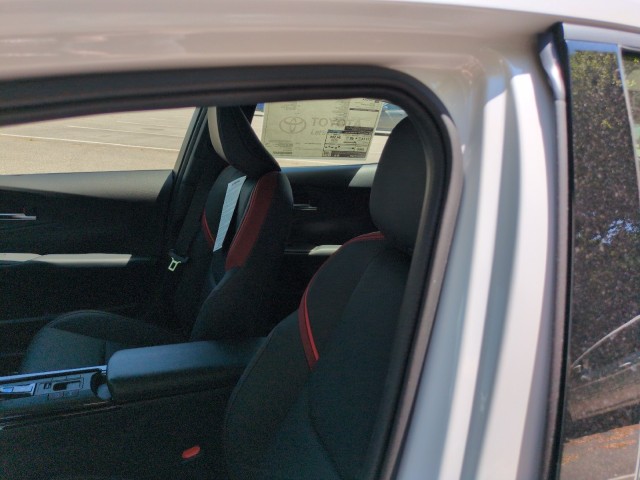 ToyotaPrius Plug-In Hybrid18