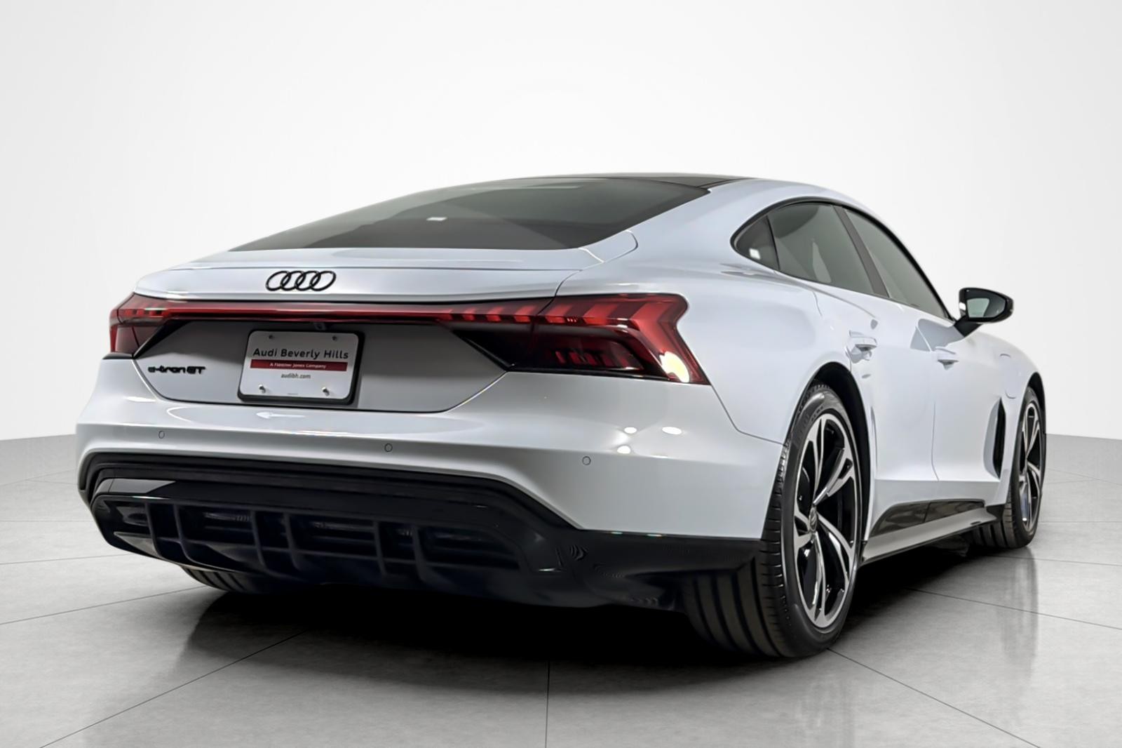 Used 2023 Suzuka Gray Metallic Audi Premium Plus quattro image 5