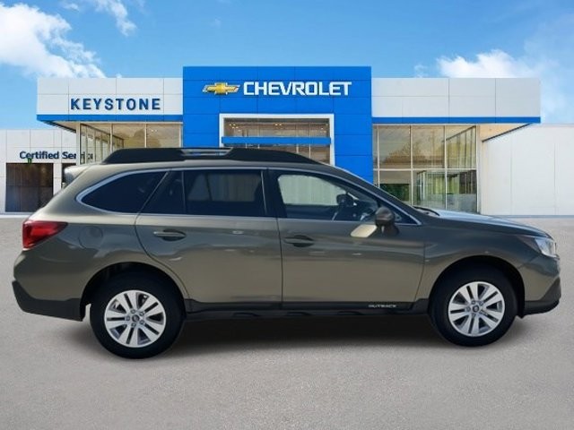 2019 Subaru Outback Premium 2