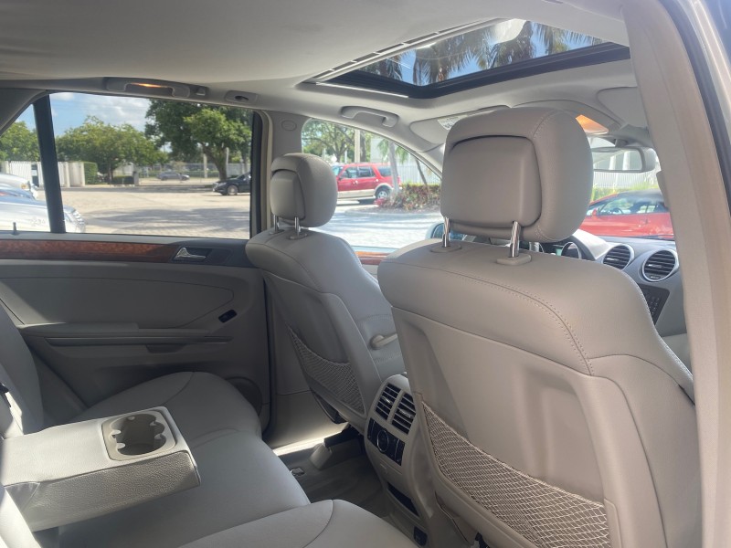 2008 Mercedes-Benz M-Class 3.5L 1 OWNER LOW MILES 48,493 in , 