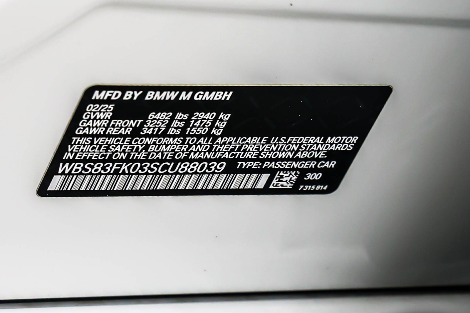 Used 2025 Alpine White BMW Sedan image 24