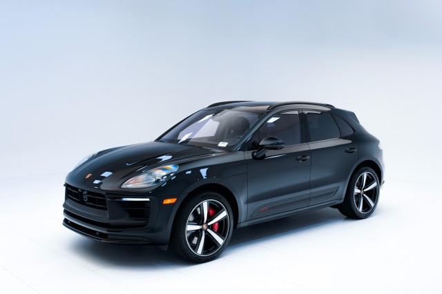 2024  Macan GTS in , 