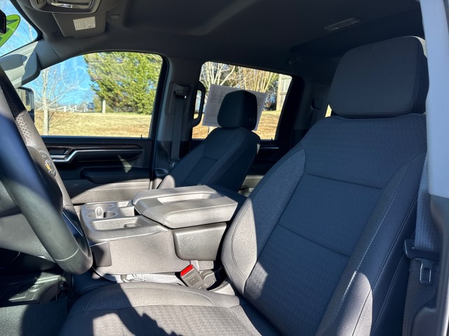 ChevroletSilverado 2500HD24