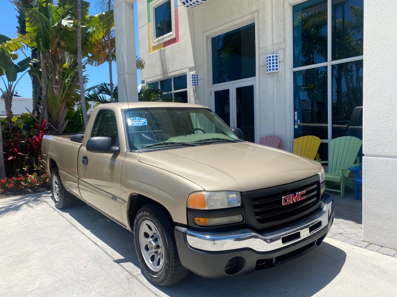 2005 GMC Sierra 1500 LOW MILES 83837 AC NO ACCIDENTS in ,