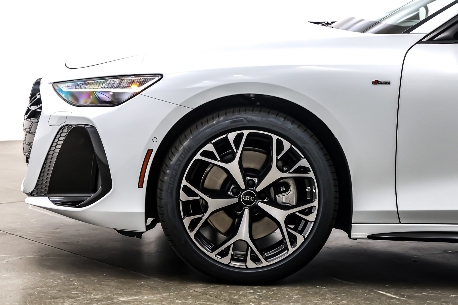 New 2026 Glacier White Metallic Audi Premium Plus quattro image 10