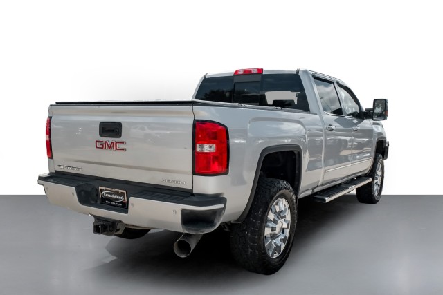 2019 GMC Sierra 2500HD Denali 8