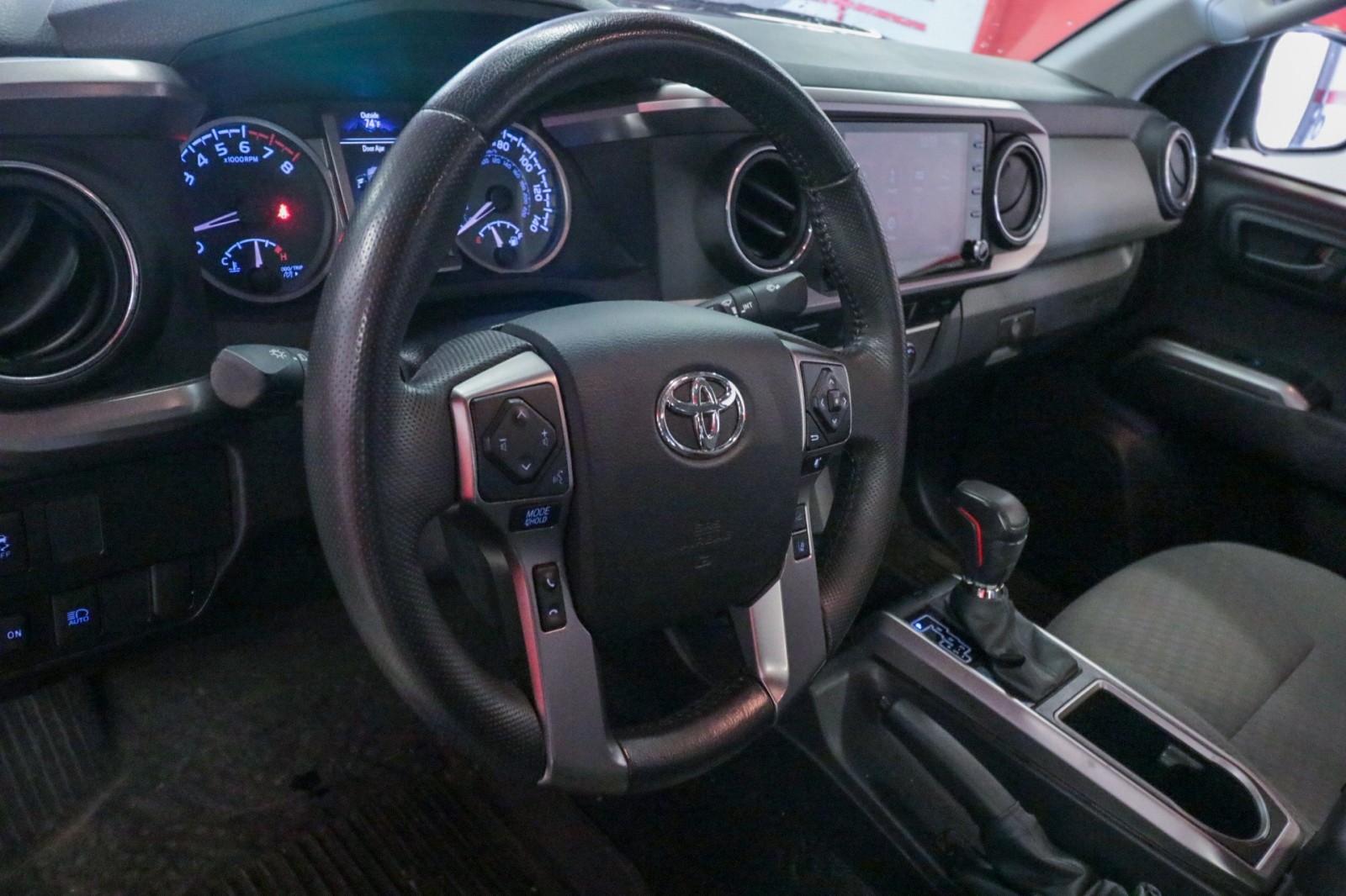 Used Car 2022 Toyota Tacoma 2wd  Sr5 For Sale Under $35,000 In Austin, Texas