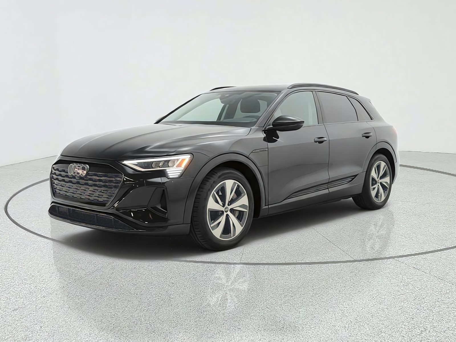 2024 Audi Q8 e-tron