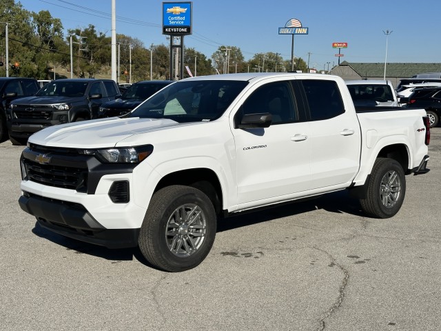 2024 Chevrolet Colorado 4WD LT 7