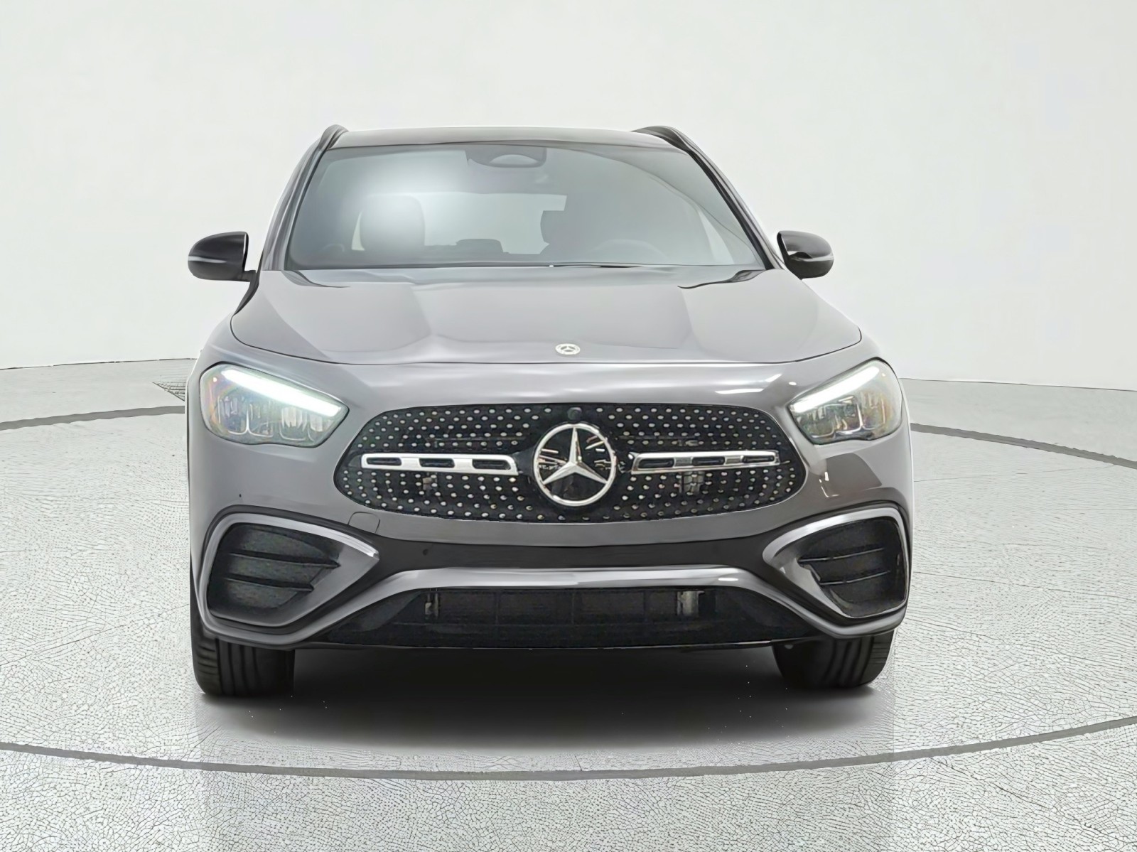 New 2026 Mountain Grey Metallic Mercedes-Benz GLA 250 SUV image 2