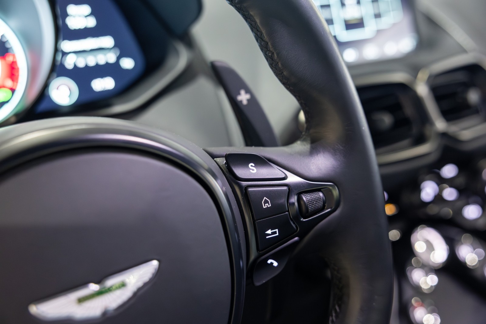 Used Car 2023 Aston Martin Vantage  For Sale Under $160,000 In Boerne, Texas