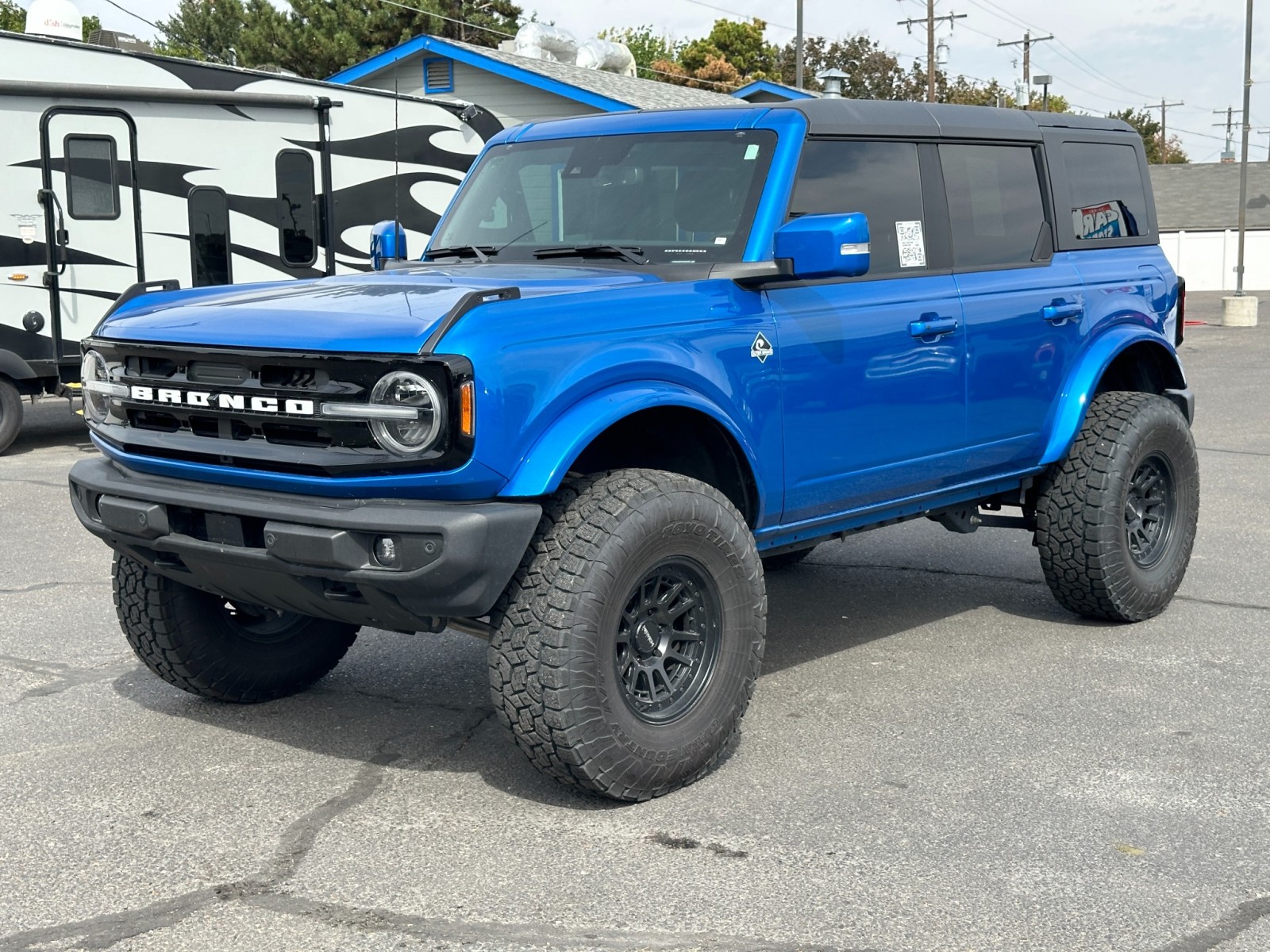 2022 Ford Bronco Black Diamond 12