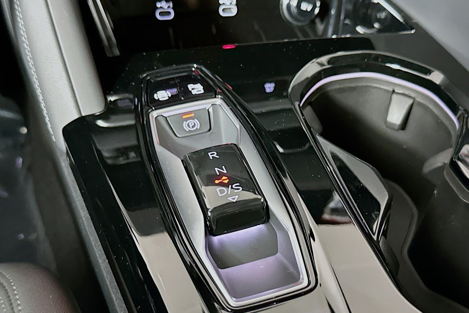 New 2025 Tambora Gray Metallic Audi Premium Plus image 7