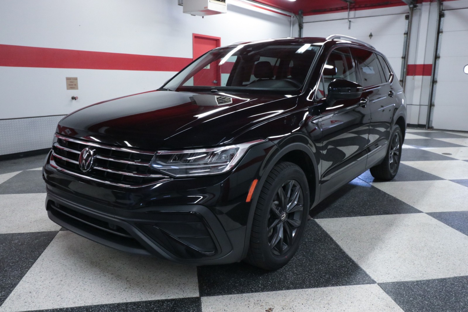 Used Car 2024 Volkswagen Tiguan  Se For Sale Under $25,000 In Austin, Texas