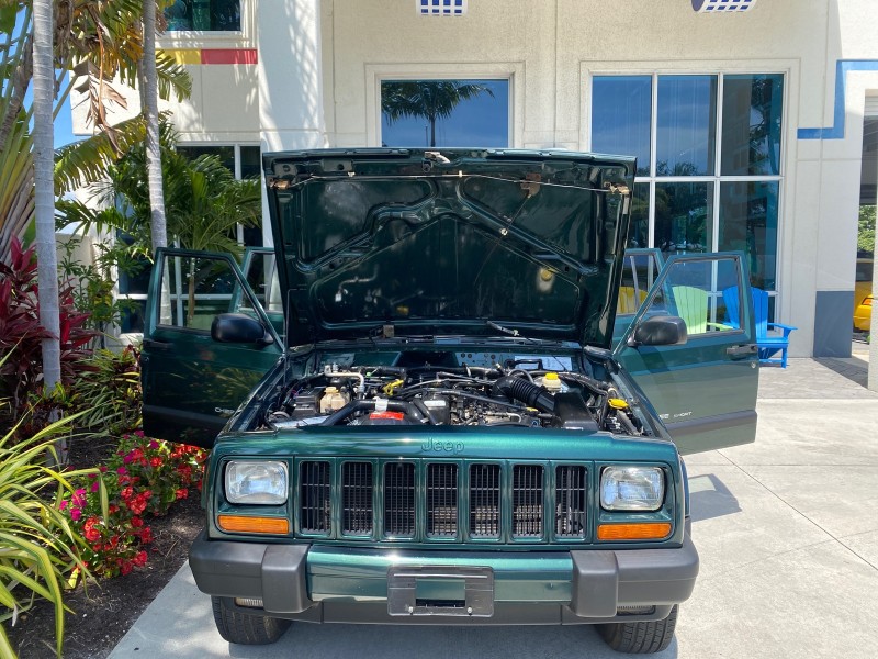2000 Jeep Cherokee Sport 1 OWNER 4X4 AC 4.0 6YL in , 