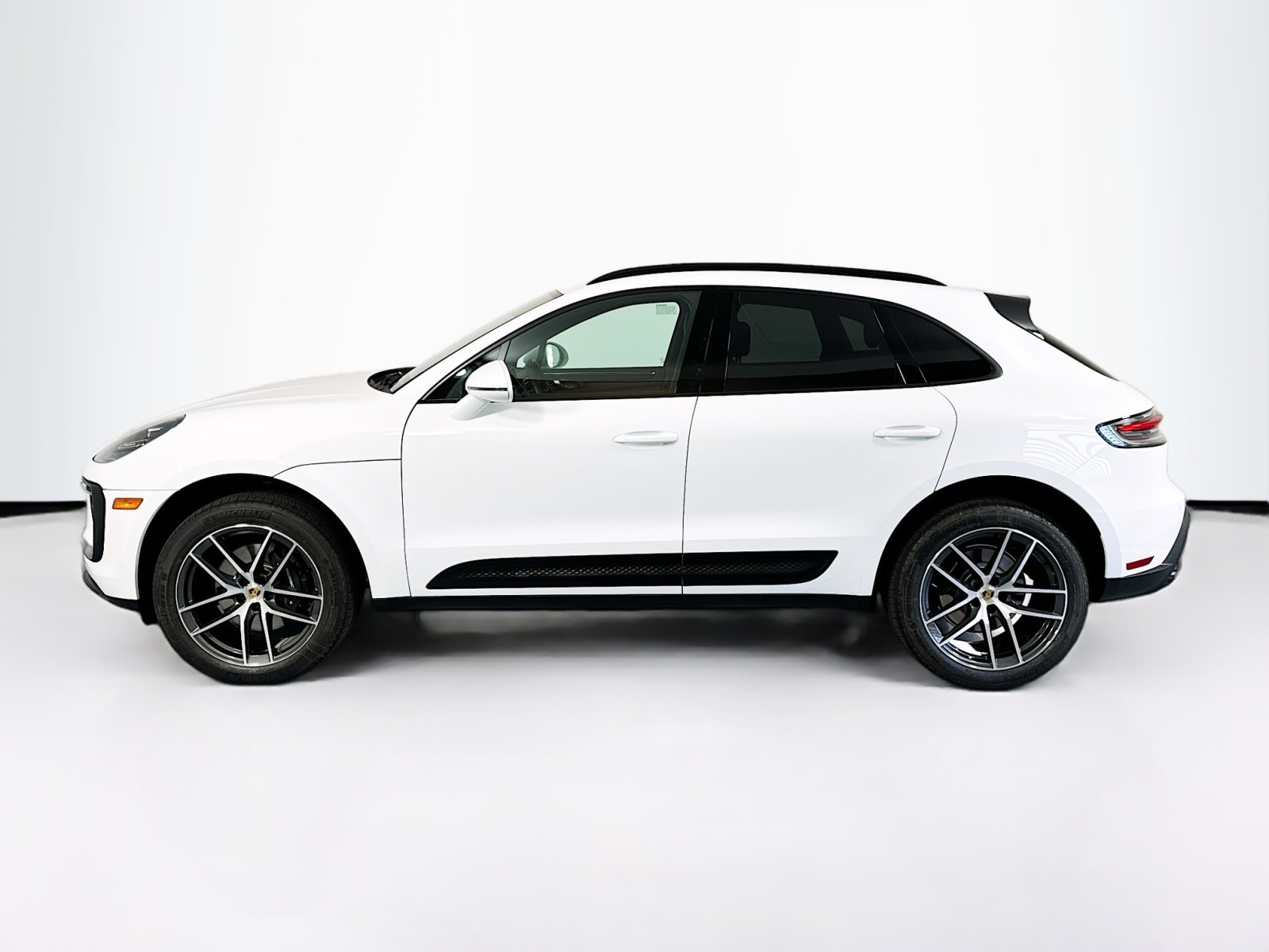 2024 Porsche Macan  8