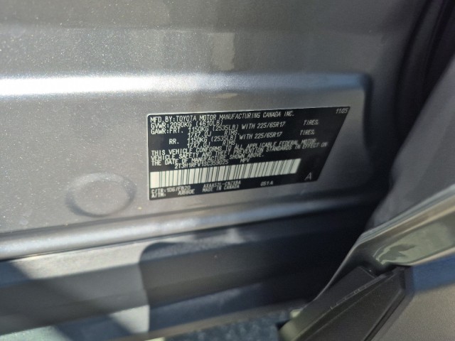 ToyotaRAV441